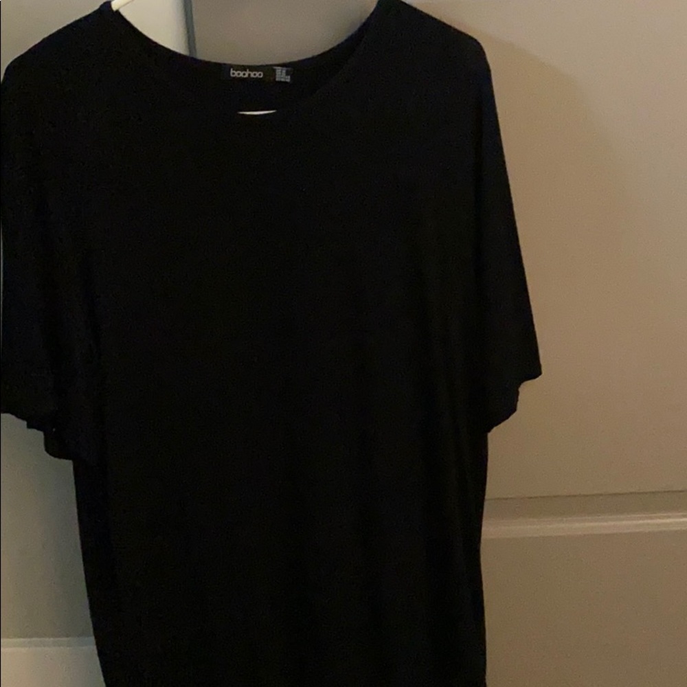Boohoo open back tee